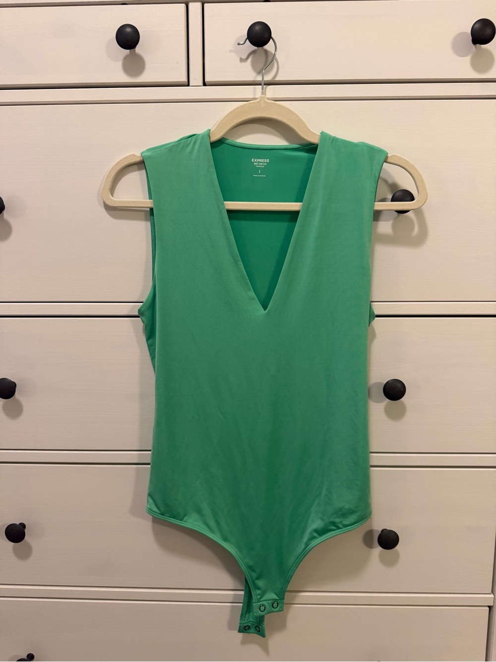 Express V-Neck Sleeveless Bodysuit in Green